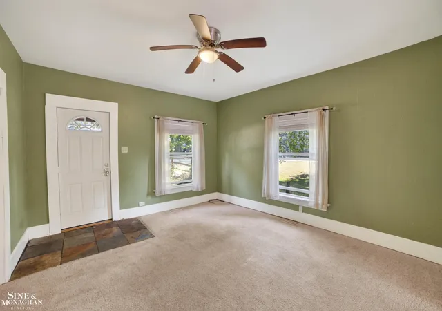 Photo 3 of Single family home for sale at 130 Ann St, Boyne City, MI 49712 | MLS# 58050219073 | Listing updated on 2026-09-28