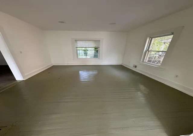3rd image of 415 Hague St, Detroit, MI 48202 | MLS# 81026043690