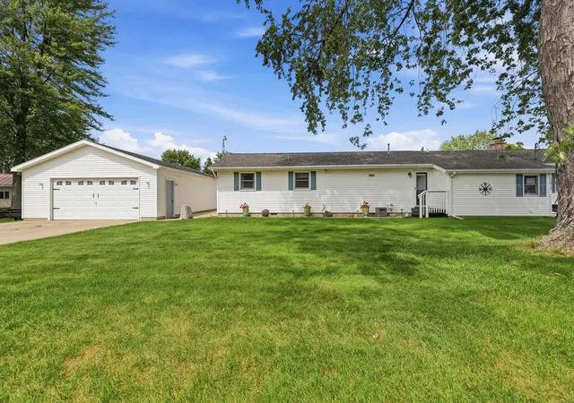 3rd image of 12632 Blue Lagoon Rd, Shelbyville, MI 49344 | MLS# 65026043689