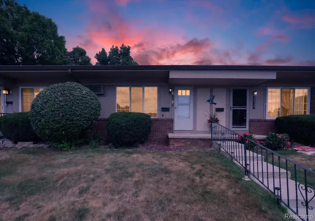 Photo 1 of Condo for sale at 25325 Potomac Dr #3, South Lyon, MI 48178 | MLS# 20261066306 | Listing updated on 2026-09-16