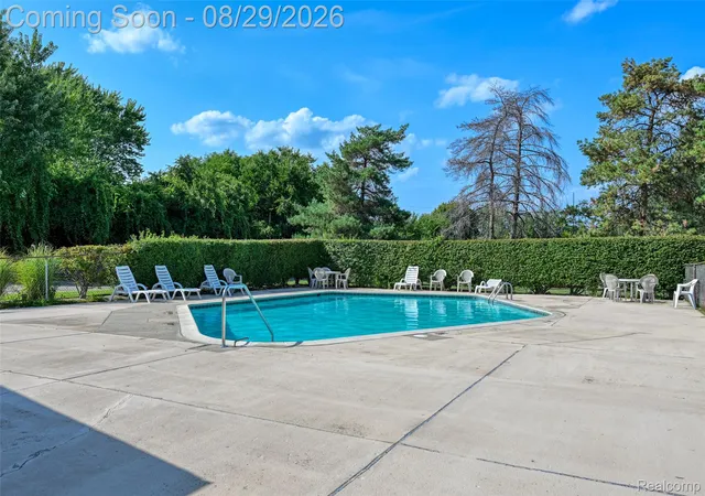Photo 2 of Condo for sale at 32013 W 12 Mile Rd, Farmington Hills City Oakland, MI 48334 | MLS# 20261066317 | Listing updated on 2026-08-29