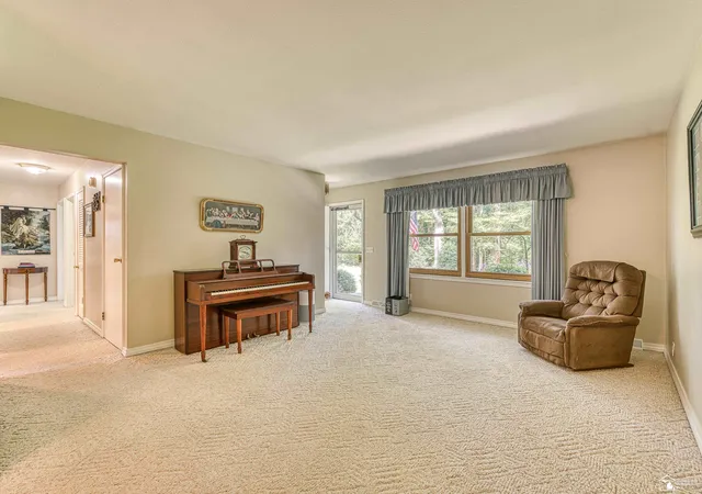 5th image of 9703 Summerfield Rd, Temperance, MI 48182 | MLS# 57050219095