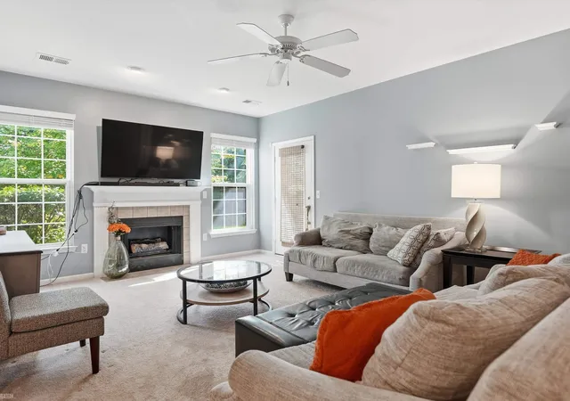 Listing Photo 5 - Condo for sale in building located at 15296 Yale Dr, Clinton Township, MI 48038