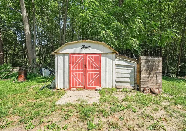15th image of 1300 Fletcher St, National City, MI 48748 | MLS# 61050219097