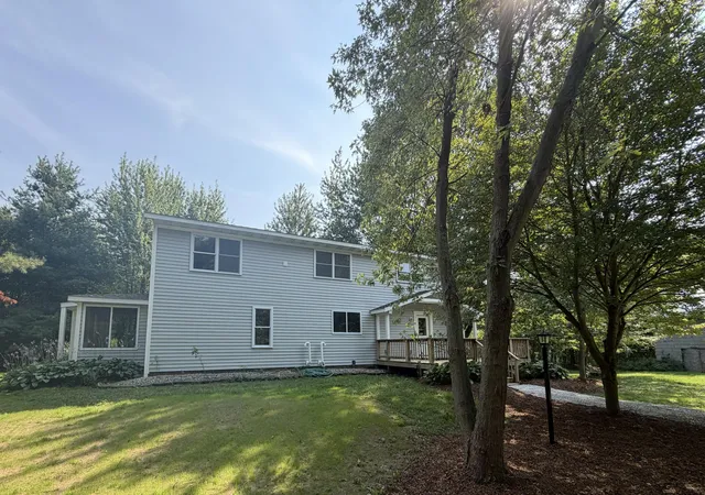 2nd image of 1658 66th St, Fennville, MI 49408 | MLS# 71026043703
