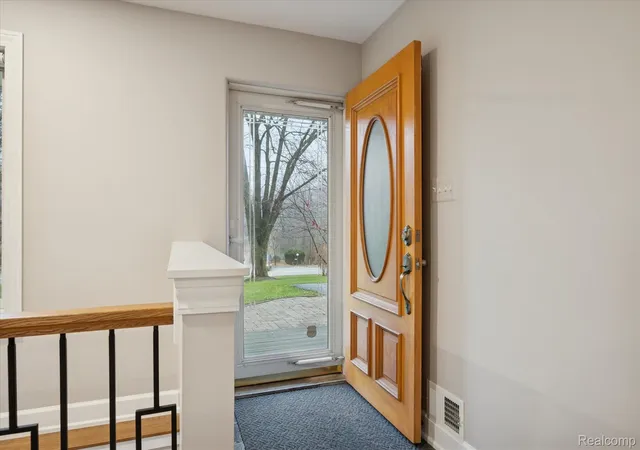 Photo 3 of Single family home for sale at 30609 Inkster Rd, Franklin, MI 48025 | MLS# 20261066336 | Listing updated on 2026-09-05