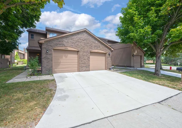 Condo for sale at 8224 Clay Ct, Sterling Heights, MI 48313 | MLS# 58050219108