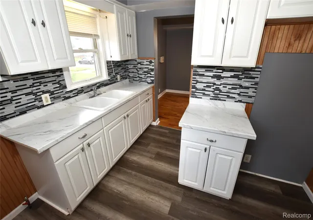 Photo 2 of Single family home for sale at 3606 Dale Ave, Flint, MI 48506 | MLS# 20261066345 | Listing updated on 2026-09-14