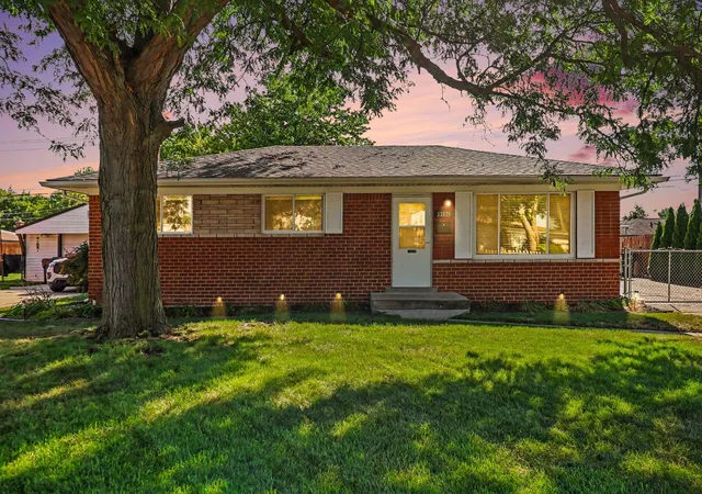 Photo 1 of Sale Pending at 33826 Brookshire Dr, Sterling Heights, MI 48312 | MLS# 81026043715 | Listing updated on 2026-09-03