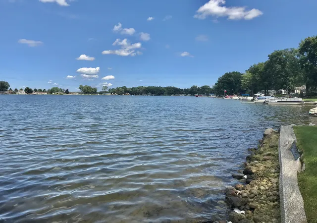 2nd image of 16218 East Lake Dr, White Pigeon, MI 49099 | MLS# 68026043713