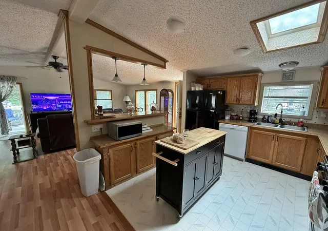 Photo 4 of Single family home for sale at 3140 Lake Of The Pines Dr, Lake, MI 48632 | MLS# 72026043711 | Listing updated on 2026-08-25