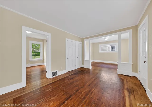 Photo 4 of Single family home for sale at 43 Dwight Ave, Pontiac, MI 48341 | MLS# 20261066357 | Listing updated on 2026-09-06