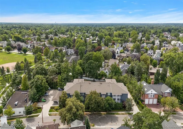 Photo 3 of Condo for sale at 662 Purdy St #322, Birmingham, MI 48009 | MLS# 20261066360 | Listing updated on 2026-08-21