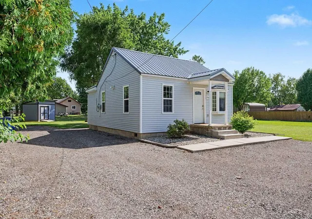 1st image of 3560 Mckinley St, Saginaw, MI 48604 | MLS# 61050219111