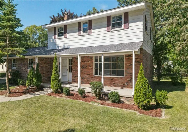 5th image of 2260 S Harvey Ave, Westland, MI 48186 | MLS# 20261066364