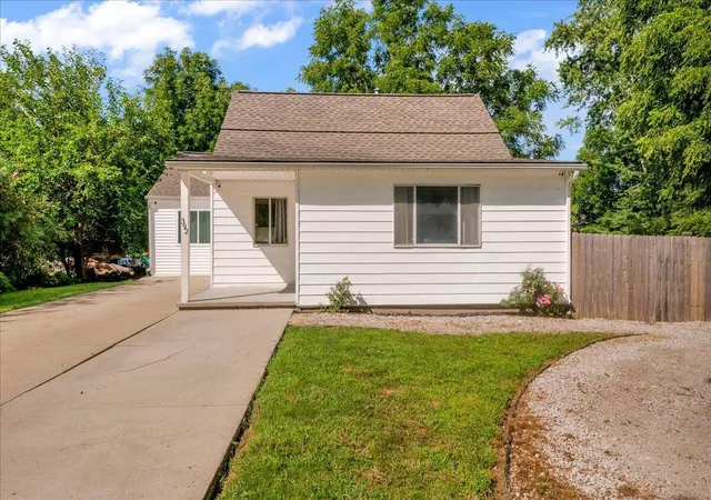 Photo 2 of Single family home for sale at 392 Elder St, Ypsilanti, MI 48197 | MLS# 81026043728 | Listing updated on 2026-09-14