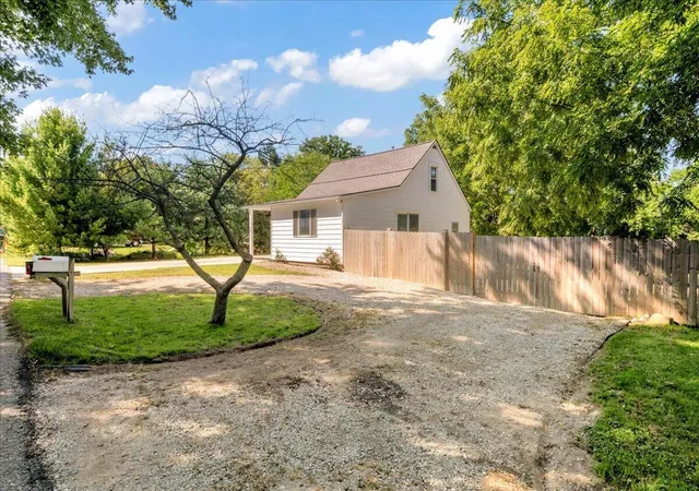 Photo 3 of Single family home for sale at 392 Elder St, Ypsilanti, MI 48197 | MLS# 81026043728 | Listing updated on 2026-09-14