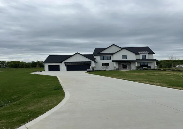 2nd image of 10071 Hideaway Ct Se #20, Caledonia, MI 49316 | MLS# 65026043729