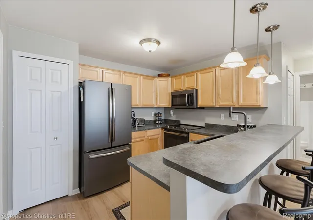 3rd image of 35104 Emma Cir, Walled Lake, MI 48390 | MLS# 20261066367