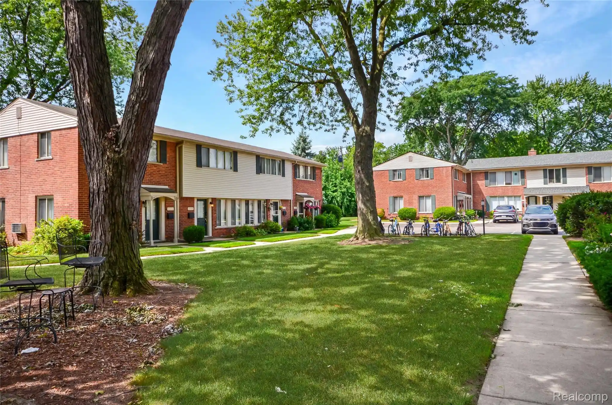 Listing Photo 21 - Condo for sale in 11410 Canal Rd located at 11410 Canal Rd, Sterling Heights, MI 48314 - Unit #205