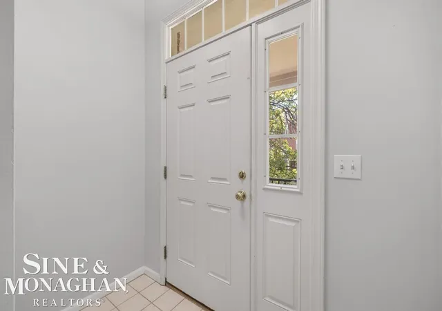Listing Photo 4 - Condo for sale in building located at 25480 Saint James St, Southfield, MI 48075
