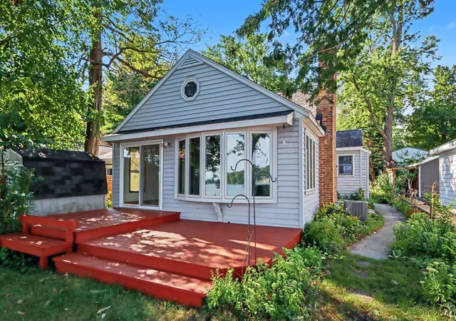 Photo 1 of Single family home for sale at 4621 S Long Lake Dr, Portage, MI 49002 | MLS# 66026043742 | Listing updated on 2026-09-02