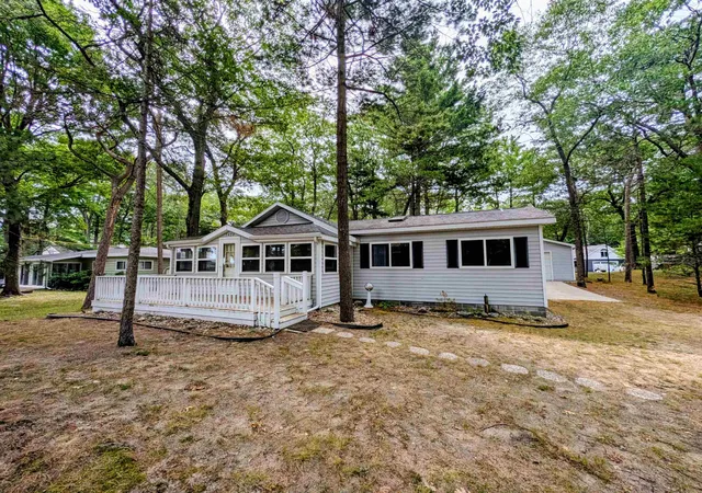 1st image of 5430 E 9th St, Au Gres, MI 48703 | MLS# 77080072539