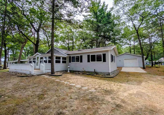 2nd image of 5430 E 9th St, Au Gres, MI 48703 | MLS# 77080072539