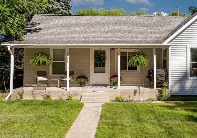 1st image of 1667 Ewing St, Grawn, MI 49637 | MLS# 78080072542