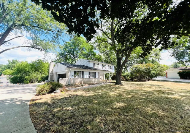 2nd image of 38138 Southfarm Ct, Northville, MI 48167 | MLS# 20261066400