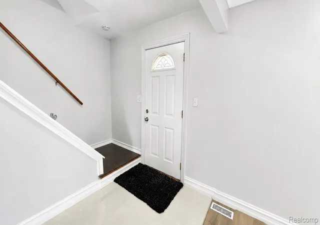 Photo 3 of Single family home for sale at 4728 Stilwell Dr, Warren, MI 48092 | MLS# 20261066402 | Listing updated on 2026-09-12