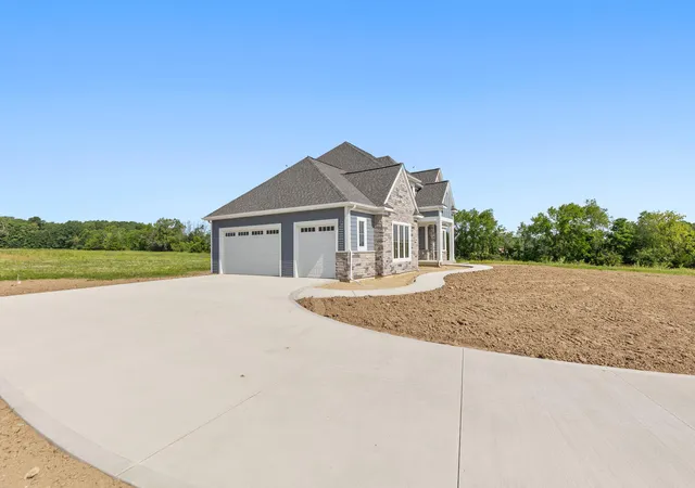 Photo 4 of Single family home for sale at 3321 Hideaway Dr SE, Caledonia, MI 49316 | MLS# 65026043761 | Listing updated on 2026-09-11