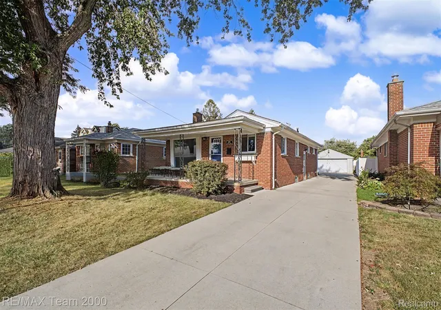 Photo 1 of Sale Pending at 4467 Pardee Ave, Dearborn Heights, MI 48125 | MLS# 20261066409 | Listing updated on 2026-08-25