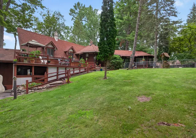 Photo 2 of Single family home for sale at 1916 Ackerson Lake Rd, Jackson, MI 49201 | MLS# 55026043784 | Listing updated on 2026-09-17