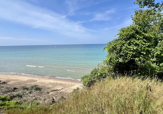 2nd image of 3007 Lakeshore Dr, Fennville, MI 49408 | MLS# 71026043773