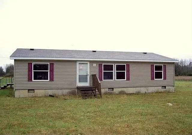 1st image of 20071 Northrup Dr, Howard City, MI 49329 | MLS# 72026043781