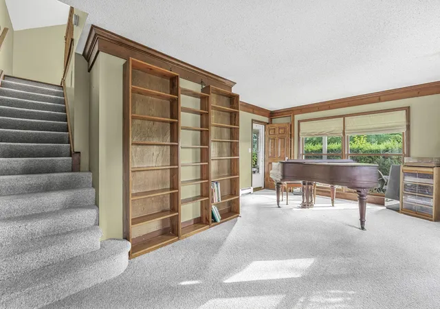 Photo 3 of Single family home for sale at 425 Garfield Rd S, Traverse City, MI 49696 | MLS# 78080072554 | Listing updated on 2026-09-16