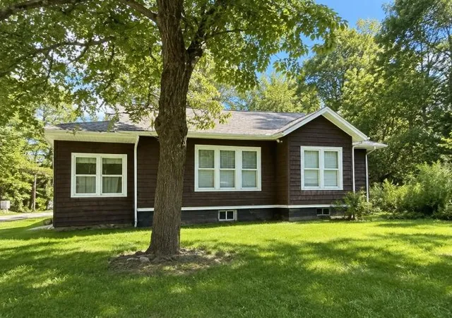 3rd image of 730 Gayle Ave, Kalamazoo, MI 49048 | MLS# 66026043796