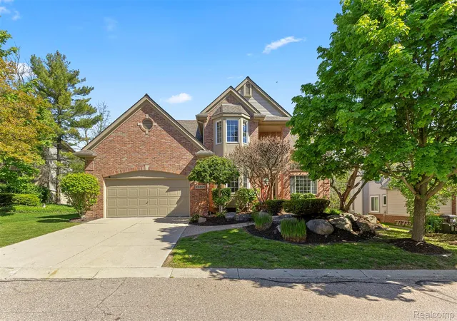 Photo 1 of Sale Pending at 23395 Mission Ln, Farmington, MI 48335 | MLS# 20261066427 | Listing updated on 2026-09-08