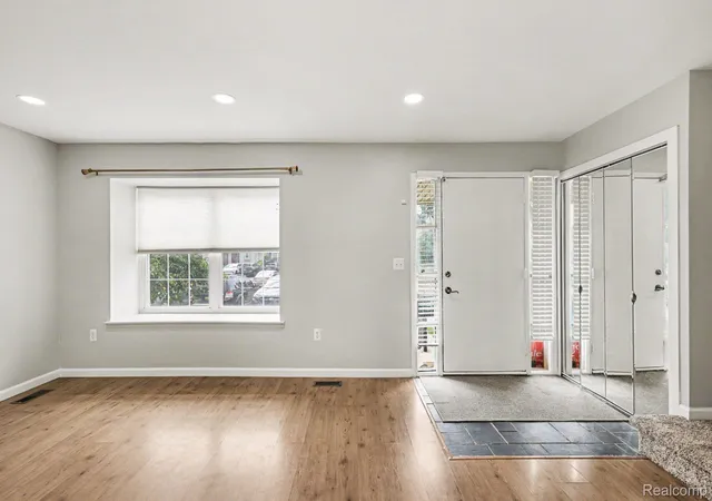 Photo 2 of Condo for sale at 24483 Bashian Dr, Novi City Oakland, MI 48375 | MLS# 20261066432 | Listing updated on 2026-08-29