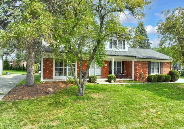 Photo 4 of Single family home for sale at 5417 Fieldcrest Dr, Shelby Township, MI 48316 | MLS# 58050219130 | Listing updated on 2026-08-25