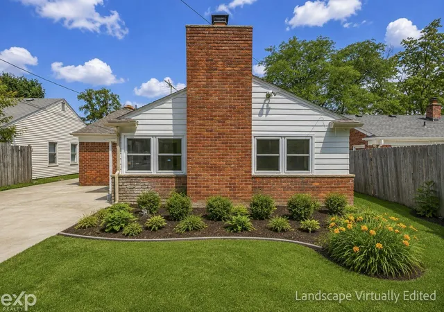 Photo 4 of Single family home for sale at 4335 W 14 Mile Rd, Royal Oak, MI 48073 | MLS# 58050219132 | Listing updated on 2026-10-02