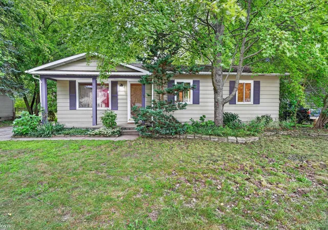 1st image of 312 Fairfield Ave, Holly, MI 48442 | MLS# 5050219134
