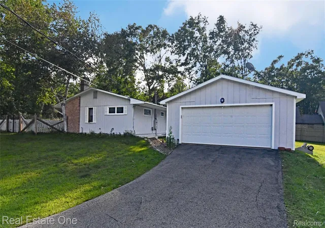 Photo 1 of Single family home for sale at 4255 N Ash Rd, Lincoln, MI 48742 | MLS# 20261066450 | Listing updated on 2026-09-17