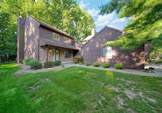 1st image of 1852 Wedgefield, Jackson, MI 49201 | MLS# 55026043816