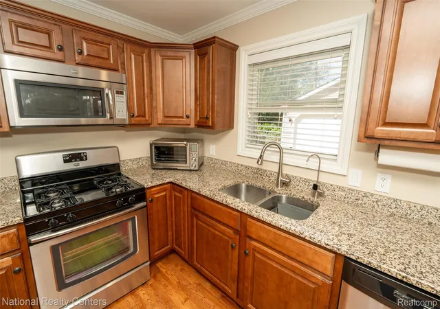 5th image of 4227 Buckingham Ave, Berkley, MI 48072 | MLS# 20261066451