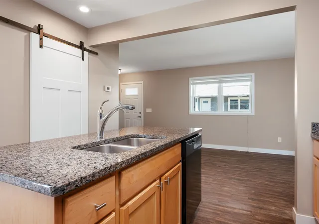 Listing Photo 5 - Condo for sale in building located at 4082 Haverhill Ct, Traverse City, MI 49684