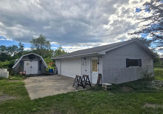 5th image of 8533 US 10, Chase, MI 49623 | MLS# 72026043820