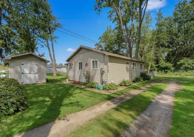 Photo 3 of Single family home for sale at 5343 Beverly Dr, Reading, MI 49274 | MLS# 53026043819 | Listing updated on 2026-09-04