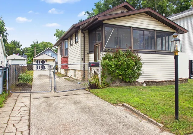 Photo 2 of Single family home for sale at 23115 Berdeno Ave, Hazel Park, MI 48030 | MLS# 81026043821 | Listing updated on 2026-08-21